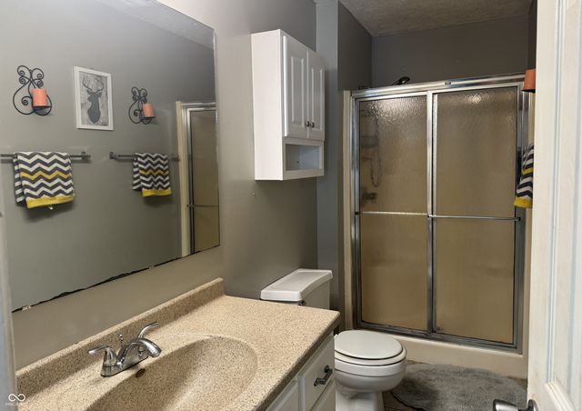 1255 E Longwood, Shelbyville, IN 46176