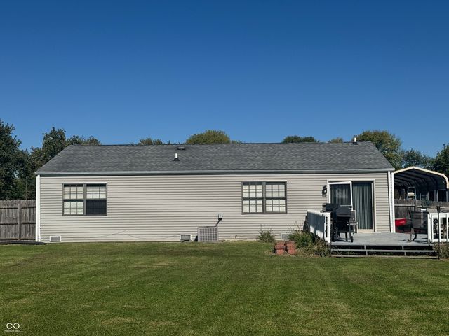 1255 E Longwood, Shelbyville, IN 46176