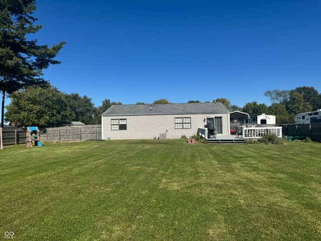 1255 E Longwood, Shelbyville, IN 46176