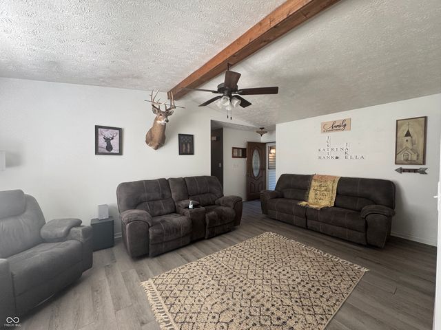 1255 E Longwood, Shelbyville, IN 46176