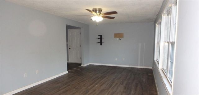 2625 NE 37th Street, Topeka, KS 66617