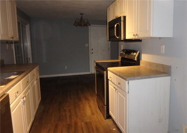 2625 NE 37th Street, Topeka, KS 66617