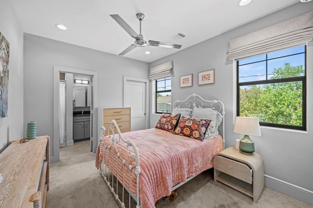 3317 Arlington Street, Houston, TX 77018