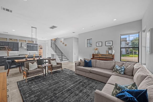 3317 Arlington Street, Houston, TX 77018