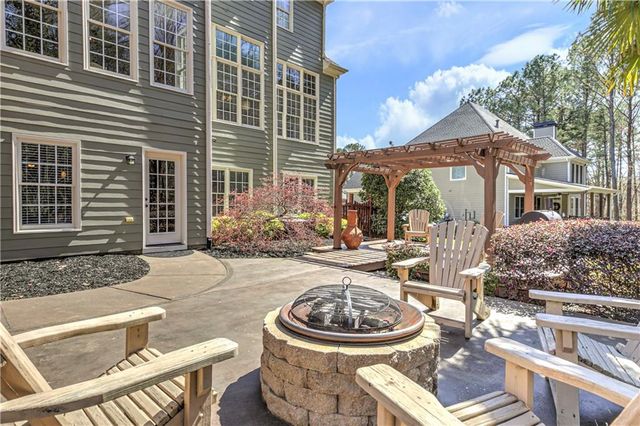 210 Golf Crest Drive, Acworth, GA 30101