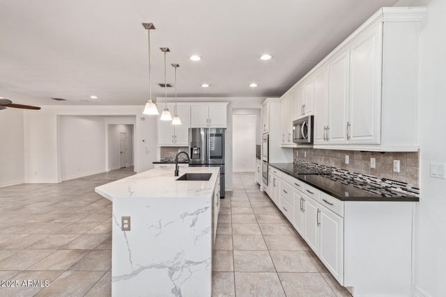 35020 N OPEN RANGE Drive, San Tan Valley, AZ 85144