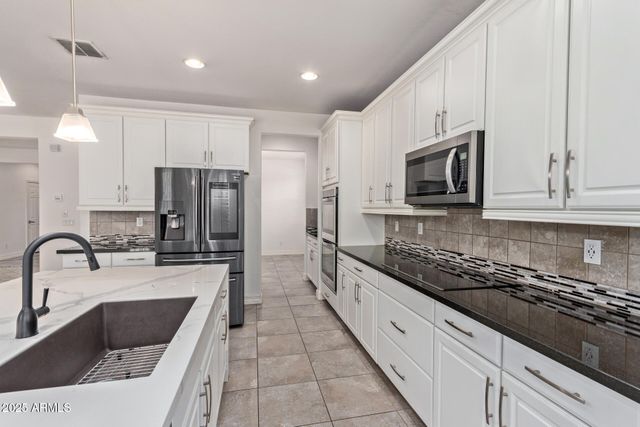 35020 N OPEN RANGE Drive, San Tan Valley, AZ 85144