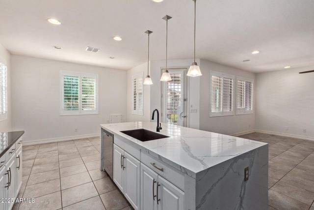 35020 N OPEN RANGE Drive, San Tan Valley, AZ 85144