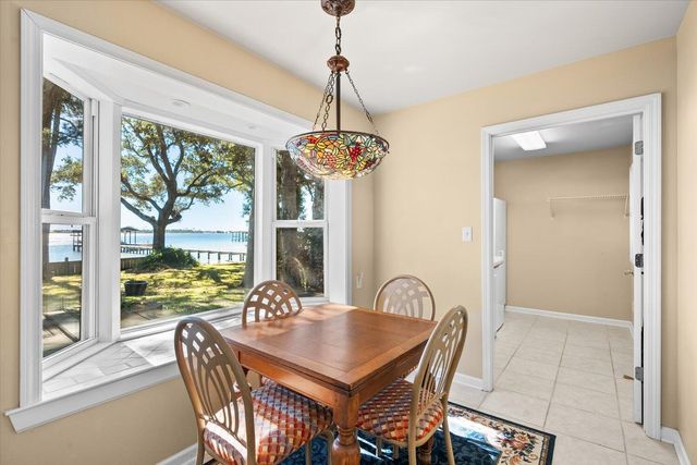 1491 W Highway 98, Mary Esther, FL 32569