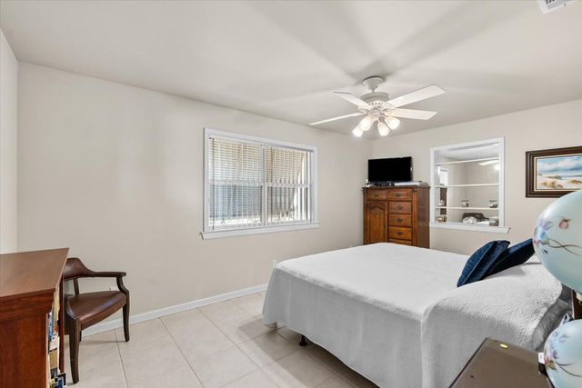 1491 W Highway 98, Mary Esther, FL 32569