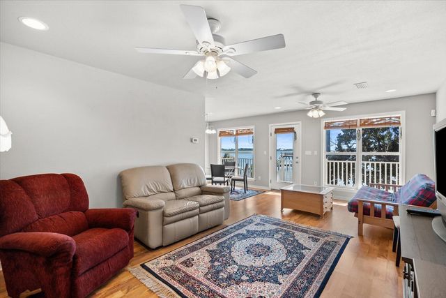 1491 W Highway 98, Mary Esther, FL 32569