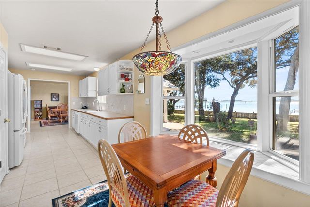 1491 W Highway 98, Mary Esther, FL 32569