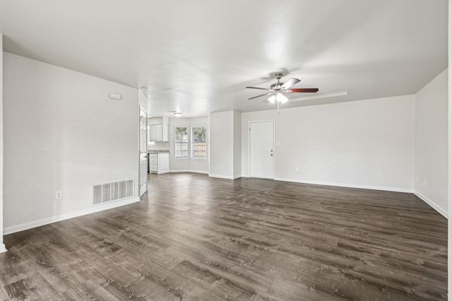 320 Edgewood Street, Krum, TX 76249