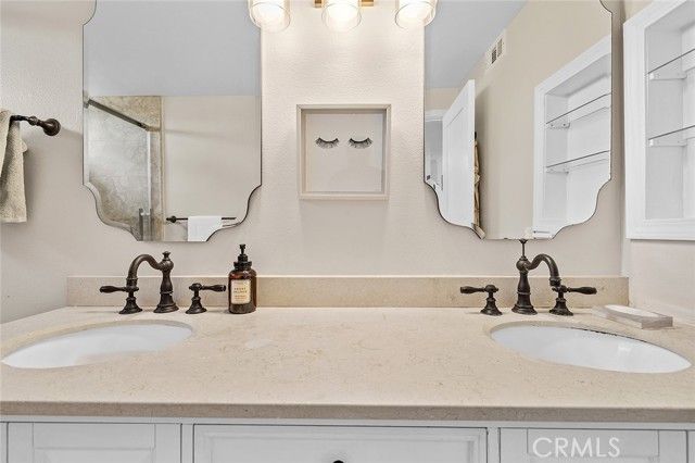 4200 Abbintgon Court, Westlake Village, CA 91361