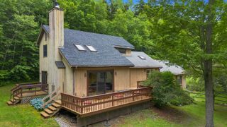 352 Edwins Pond Road, Rochester, VT 05767