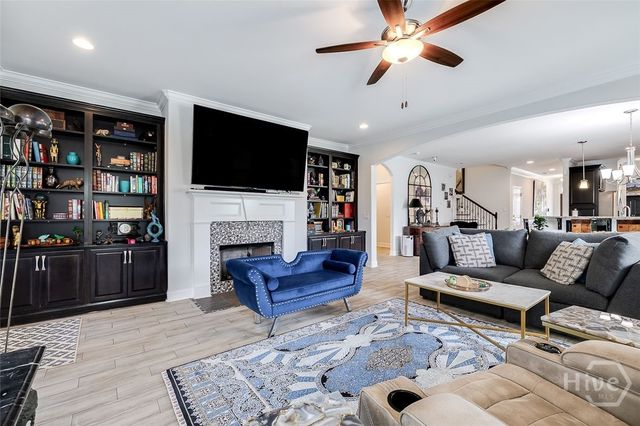 137 Greyfield Circle, Savannah, GA 31407