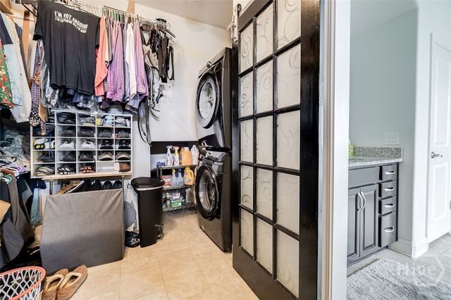 137 Greyfield Circle, Savannah, GA 31407