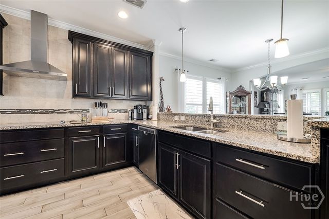 137 Greyfield Circle, Savannah, GA 31407