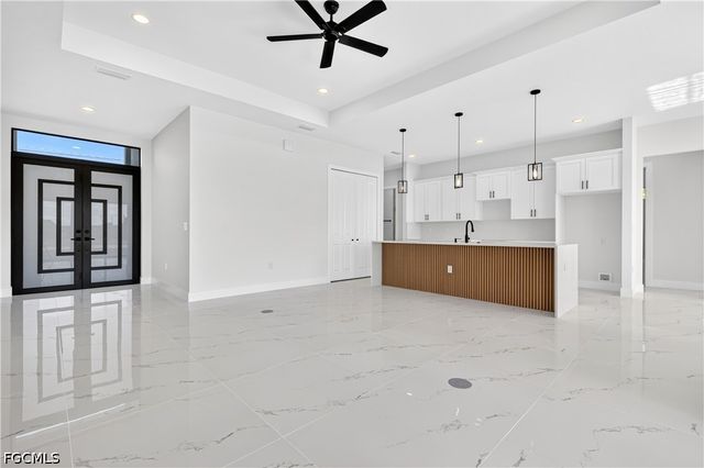 816 Floyd AVE S, Lehigh Acres, FL 33976