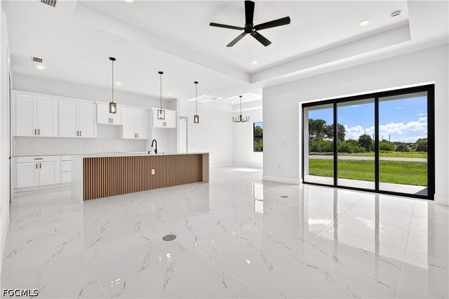 816 Floyd AVE S, Lehigh Acres, FL 33976