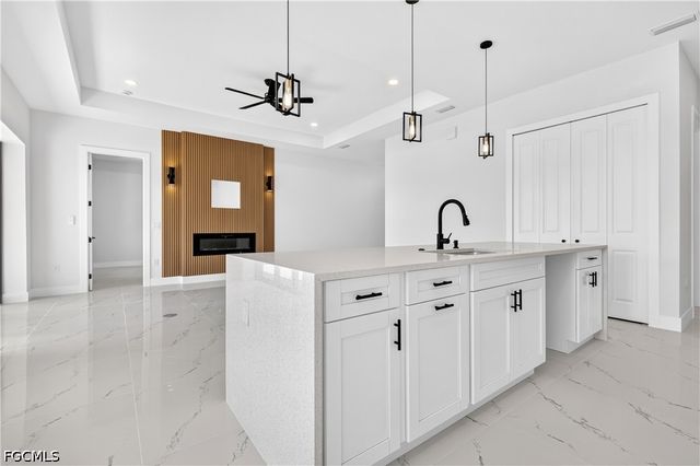816 Floyd AVE S, Lehigh Acres, FL 33976