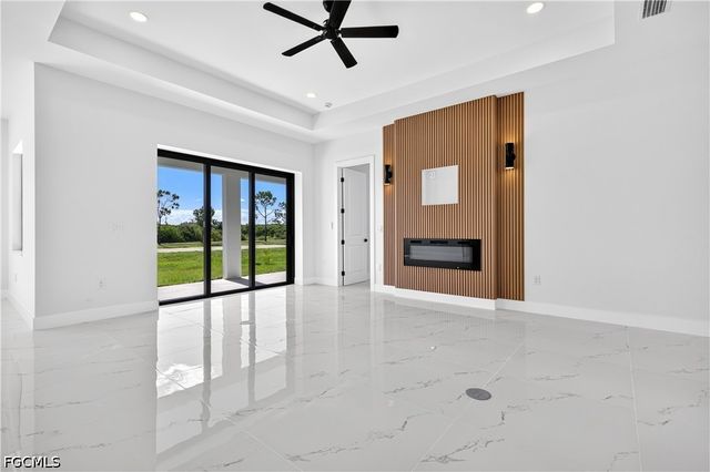 816 Floyd AVE S, Lehigh Acres, FL 33976