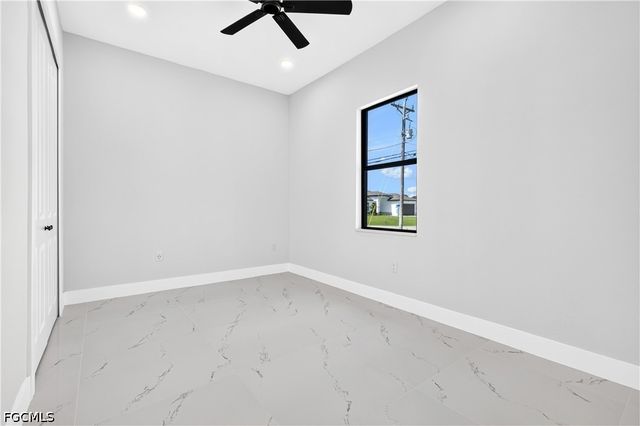 816 Floyd AVE S, Lehigh Acres, FL 33976