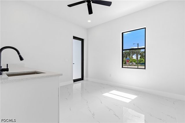 816 Floyd AVE S, Lehigh Acres, FL 33976