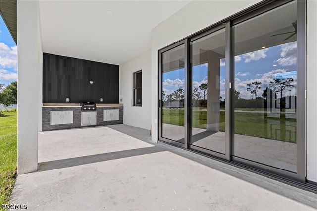 816 Floyd AVE S, Lehigh Acres, FL 33976