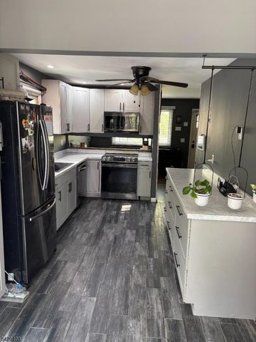 902 So Beach Tr, Stillwater Twp., NJ 07860