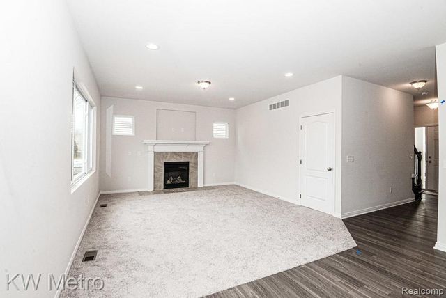 34625 John Bartley Circle, Sterling Heights, MI 48310