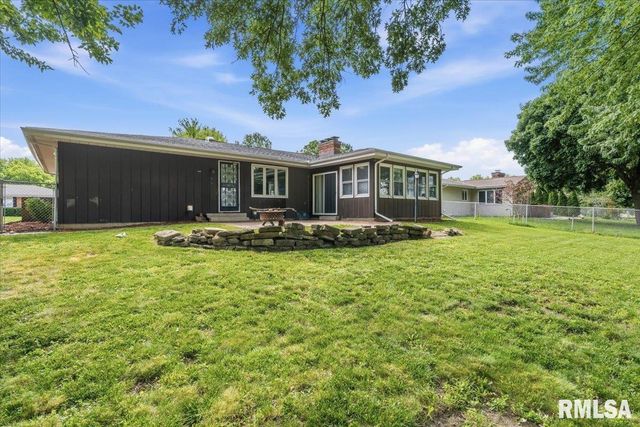 3137 TEMPLE Drive, Springfield, IL 62704