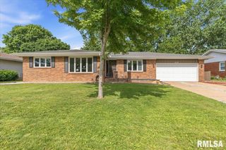 3137 TEMPLE Drive, Springfield, IL 62704