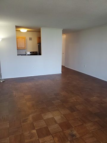 2 Hawthorne Pl 7B, Boston, MA 02114