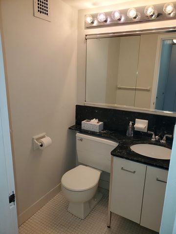 2 Hawthorne Pl 7B, Boston, MA 02114