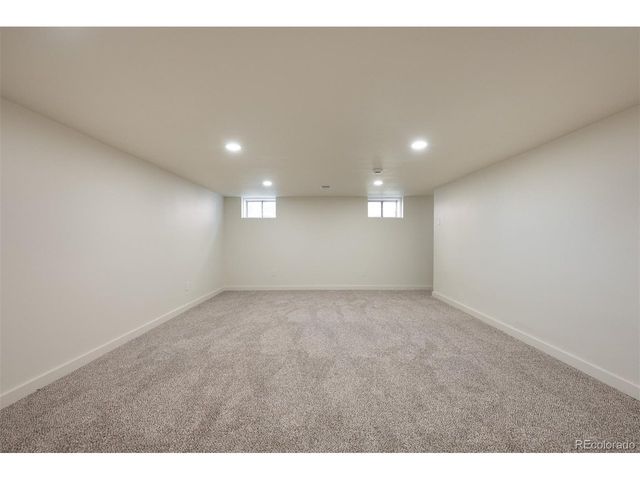 2056 S Lincoln St, Denver, CO 80210