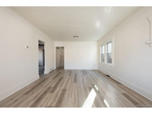 2056 S Lincoln St, Denver, CO 80210