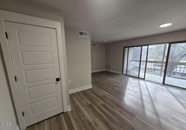 500 Umstead Drive 306, Chapel Hill, NC 27516
