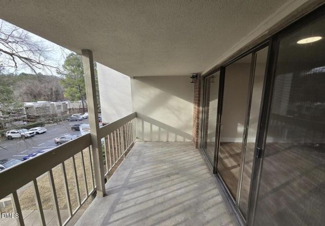 500 Umstead Drive 306, Chapel Hill, NC 27516