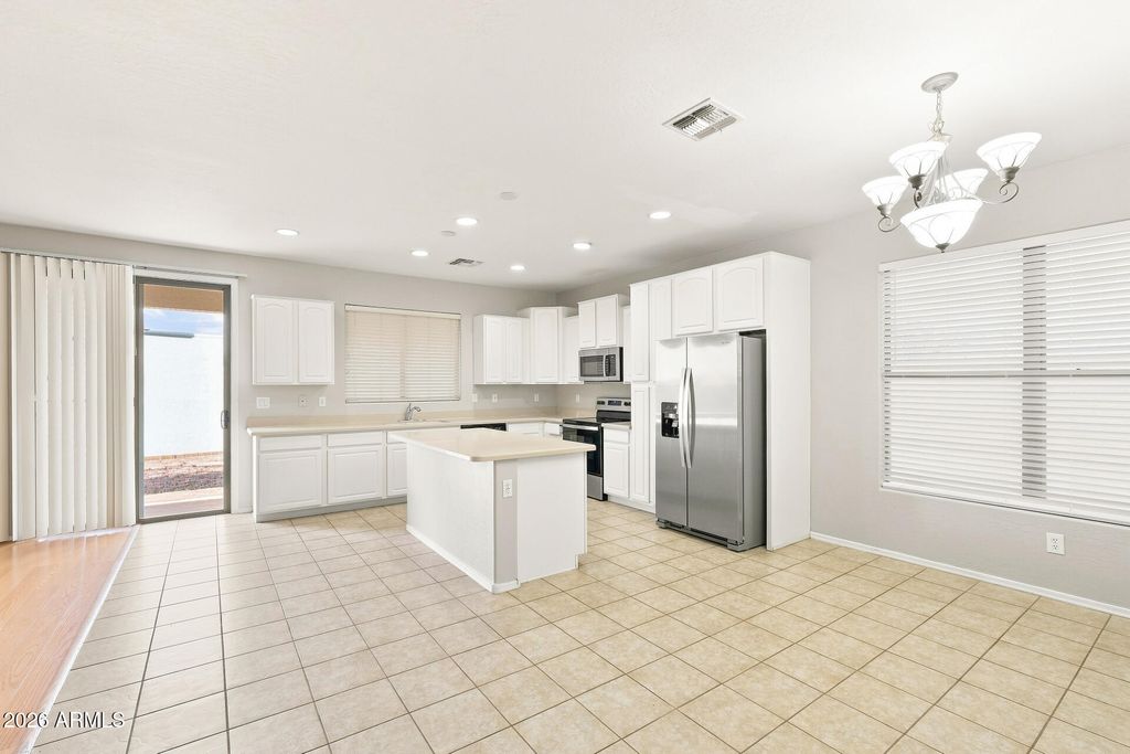 1310 E CECIL Court, Casa Grande, AZ 85122 — photo 5