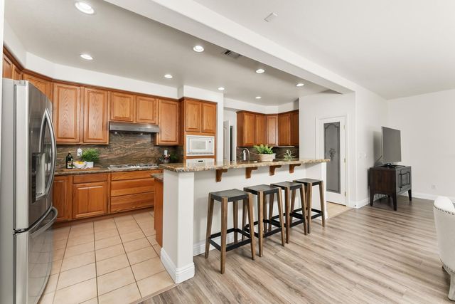 116 Wolf River Ct, Roseville, CA 95661