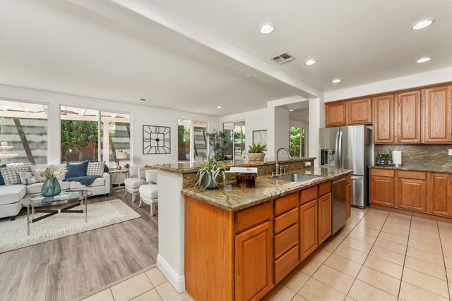 116 Wolf River Ct, Roseville, CA 95661