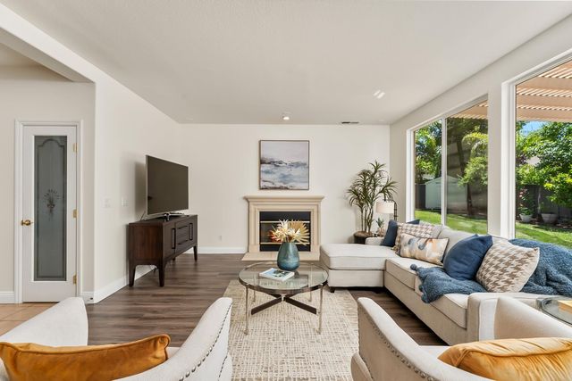 116 Wolf River Ct, Roseville, CA 95661