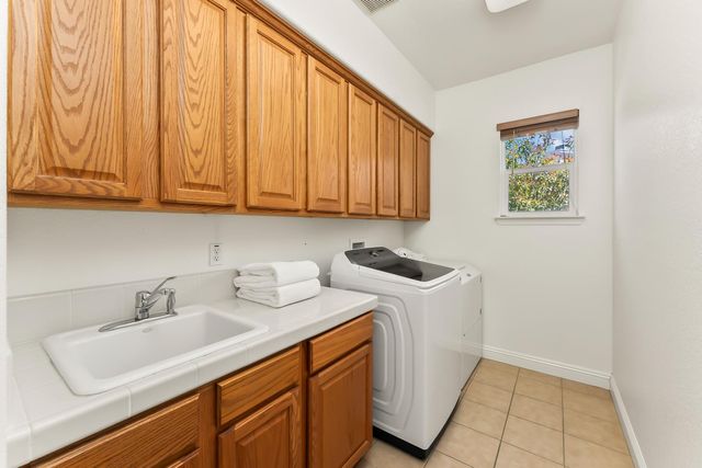 116 Wolf River Ct, Roseville, CA 95661