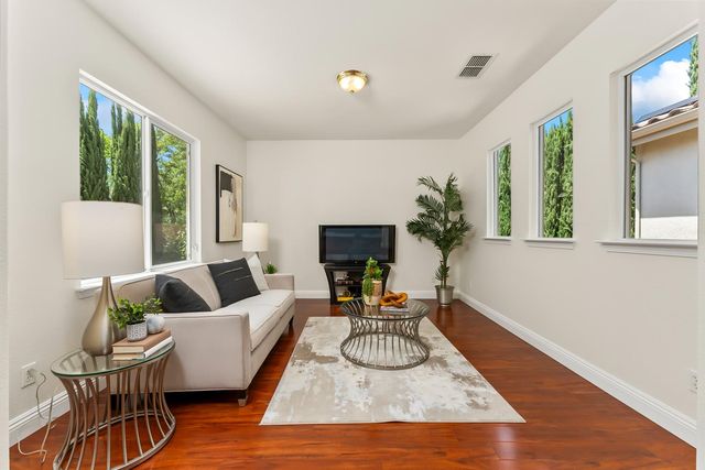 116 Wolf River Ct, Roseville, CA 95661