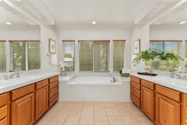 116 Wolf River Ct, Roseville, CA 95661