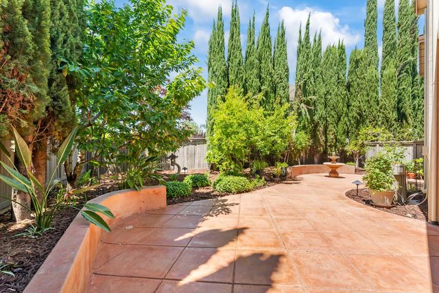 116 Wolf River Ct, Roseville, CA 95661