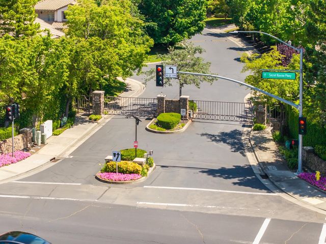 116 Wolf River Ct, Roseville, CA 95661