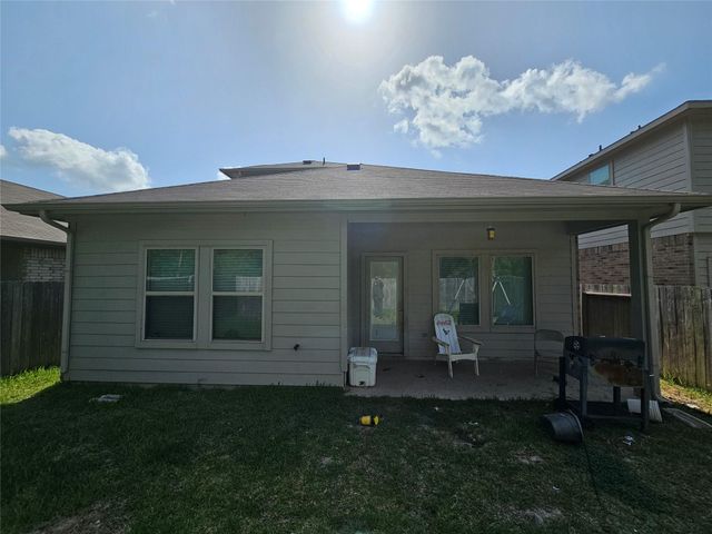 14902 Cypress Hollow Drive, Patton Village, TX 77357