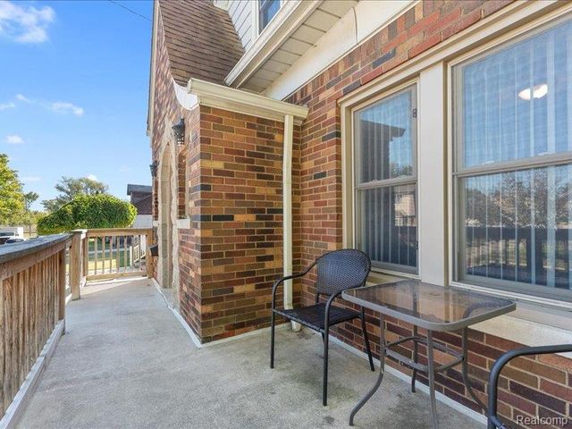 349 Clinton Street, Wyandotte, MI 48192